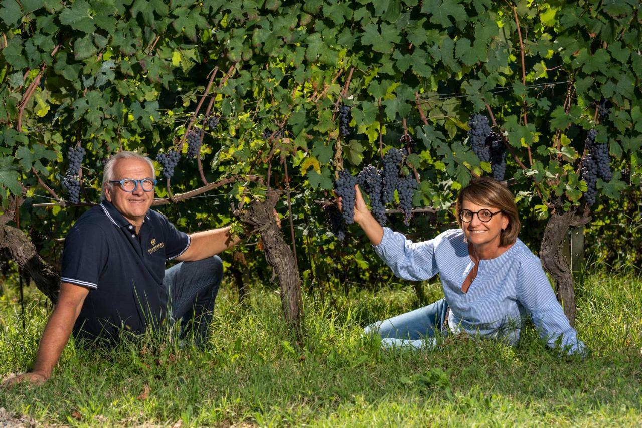 Cascina Meriame Serralunga d'Alba Luaran gambar